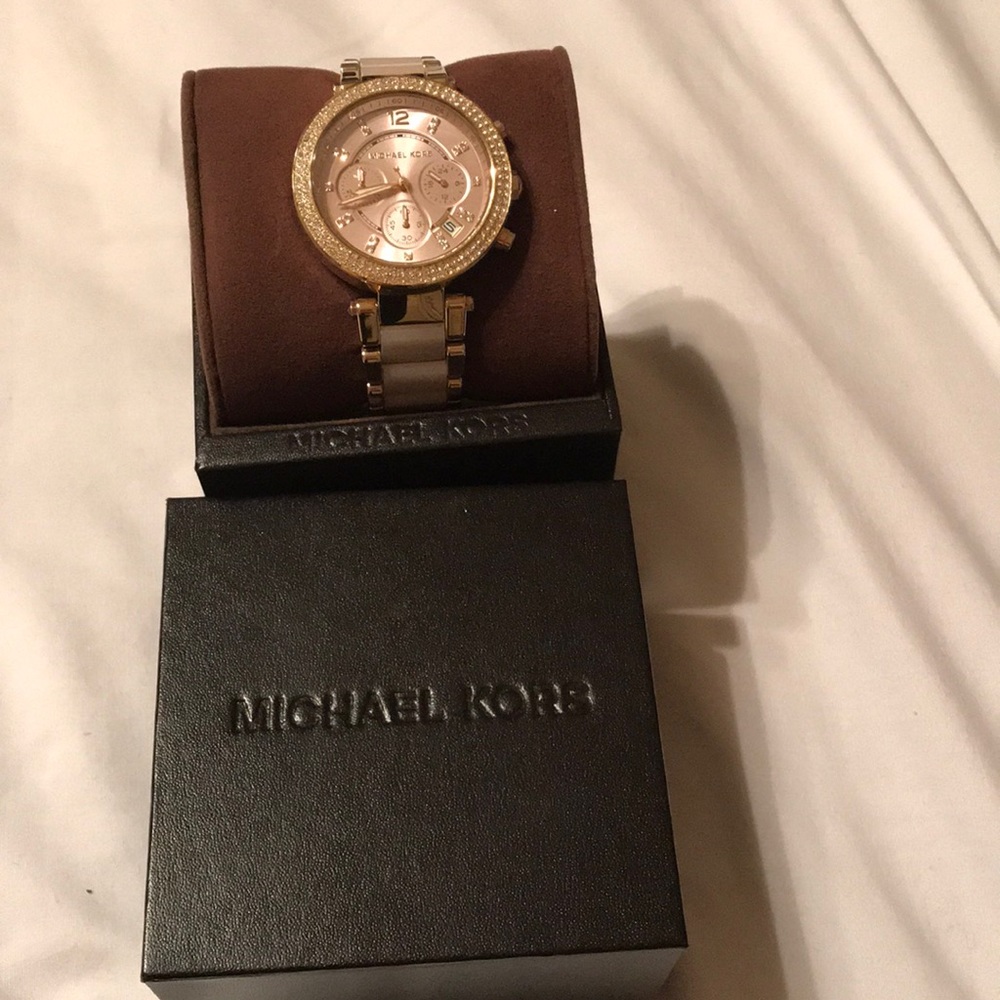 MICHAEL KORS rose gold women’s watch